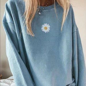 Oversized daisy women’s sweatshirt